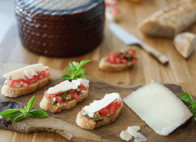 bruschetta-au-manchego-aop