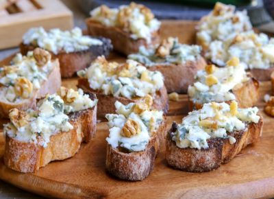 Tartine-roquefort-noix-papille-pupille